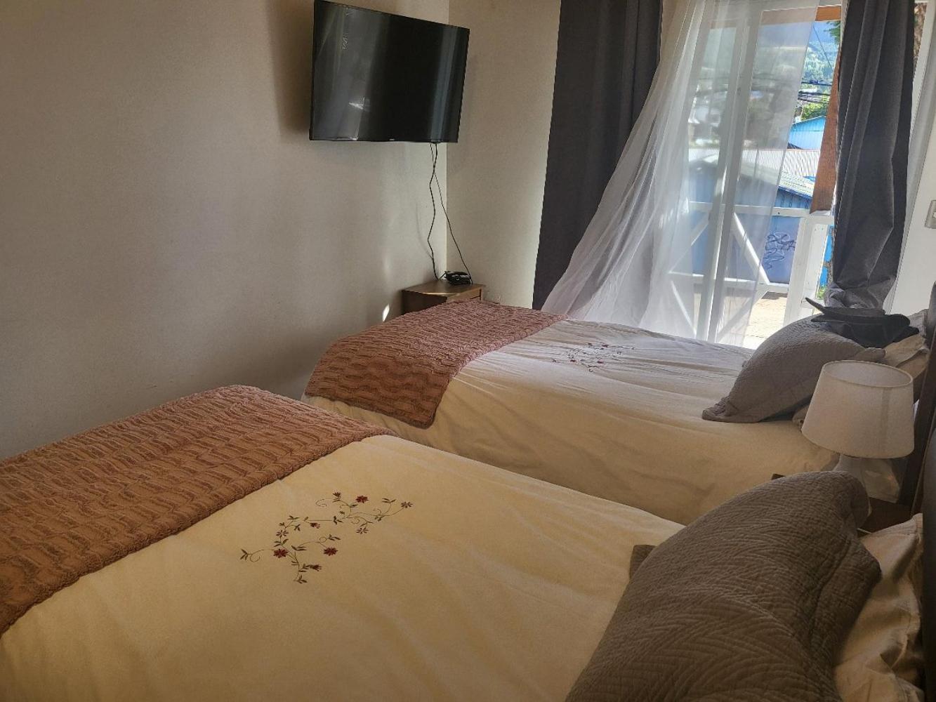 Hostal Uruz Coyhaique Εξωτερικό φωτογραφία